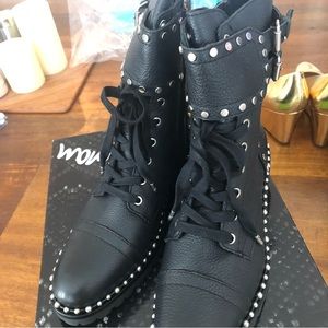 Sam Edelman Jennifer boot. NWOT. SIZE 8. Soooo cool. These are statements boots